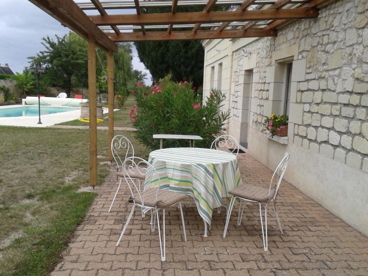 La Recre Bed & Breakfast Restigne Bagian luar foto