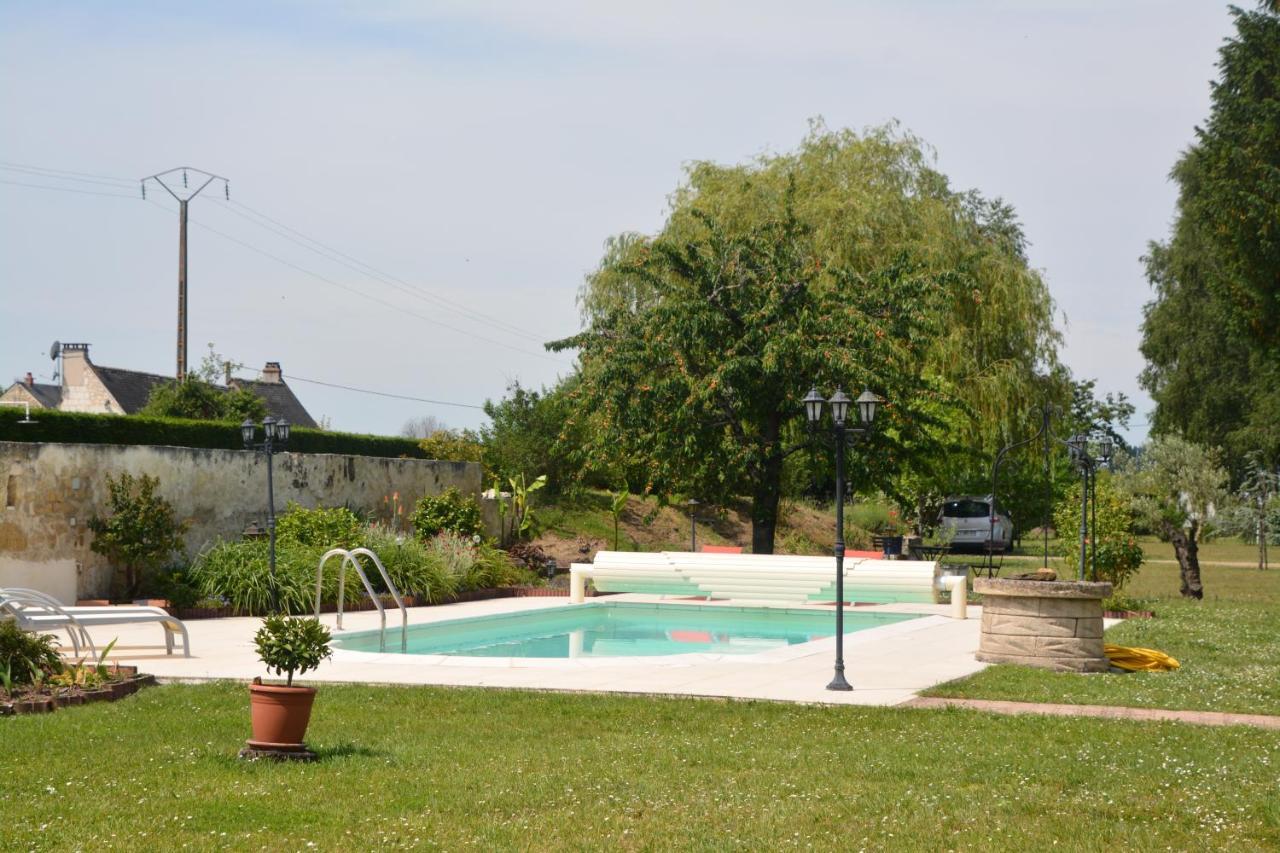 La Recre Bed & Breakfast Restigne Bagian luar foto