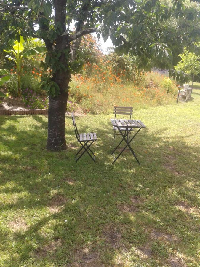 La Recre Bed & Breakfast Restigne Bagian luar foto